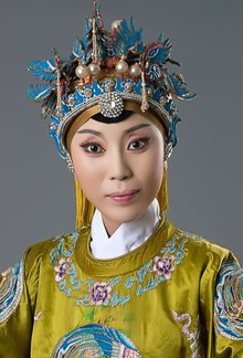 龙宝玲