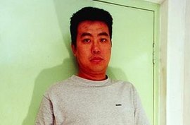 朱昱中国最具争议性的行为艺术家