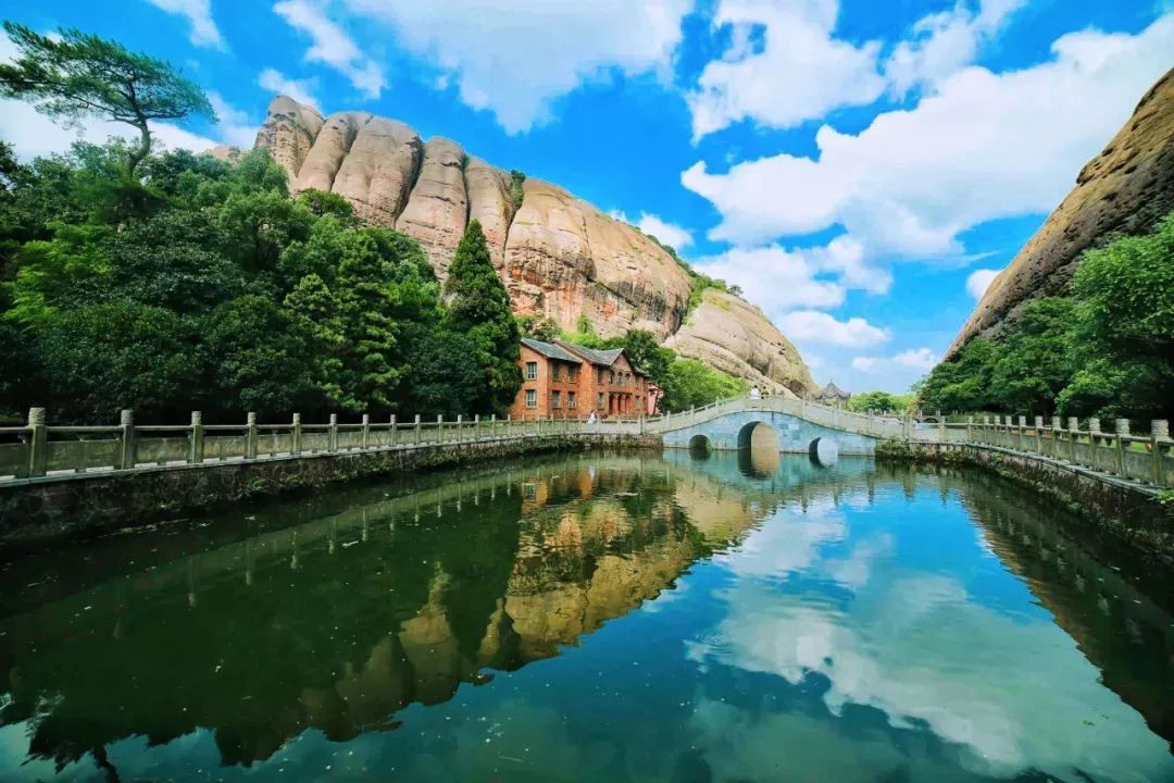 步道与观景平台