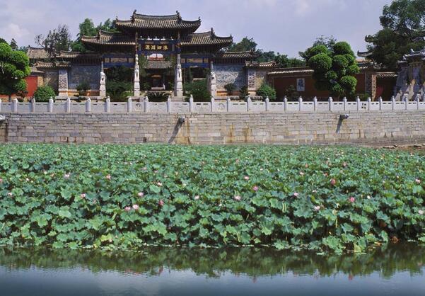 清乾隆年间改建水州为建水县.