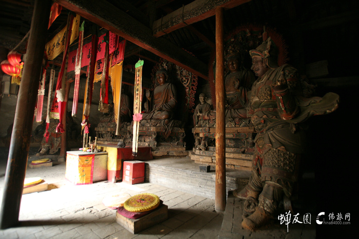 广济寺·彩塑佛像