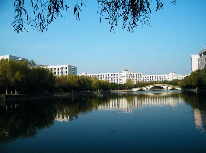 成都大学
