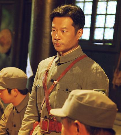 激战 - 2014年于敏,郝万军执导电视剧