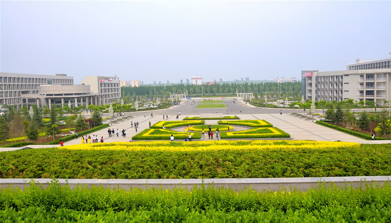 西安财经大学