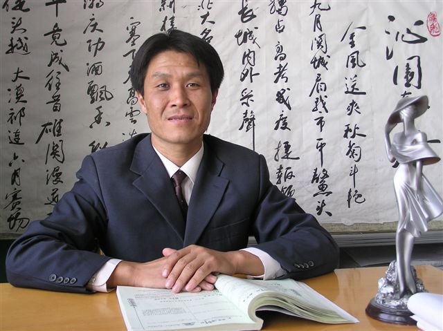 张斌