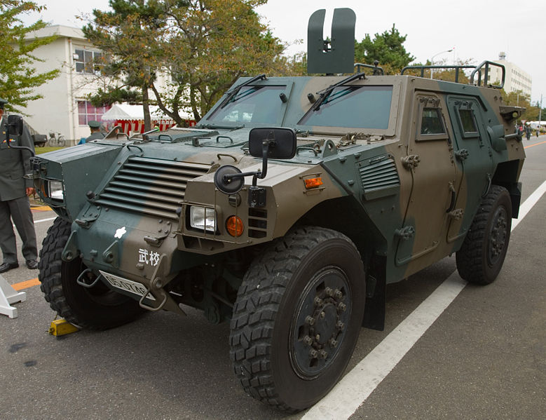 高机动车(昵称"疾风"或是"高机","日本悍马"),日本lav轻型装甲车,82式