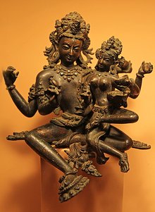 爱神伽摩是印度婆罗门教三大主神三神合一的化身,爱神的三面其中一面