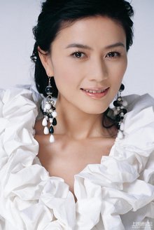 2005年,田海蓉和妹妹田海燕一同出演了电影《浪漫女孩》,两个人同时