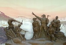 济源市“愚公移山精神”雕像 济源市“愚公移山精神”雕像