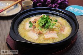 猪肉炖酸菜