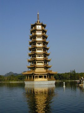 铜塔 - 金属铸造的塔  免费编辑   修改义项名