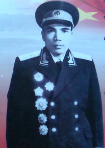 覃健 - 开国中将  锁定