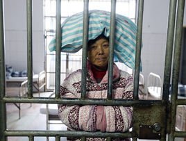 精神病院 - 法、俄2002年安德烈·康查洛夫斯基执导电影  免费编辑   修改义项名