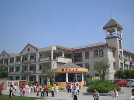 张家港市万红小学