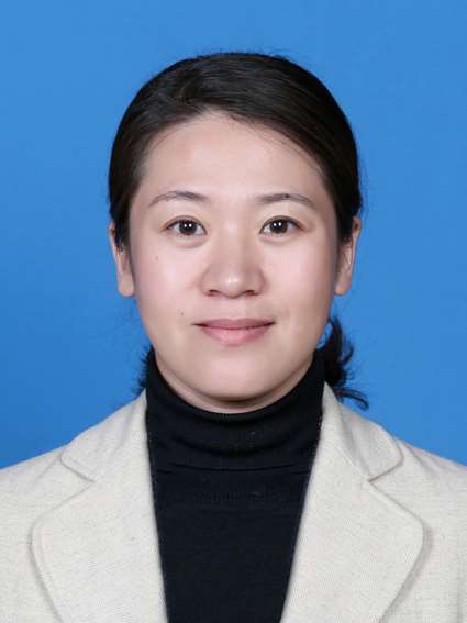 王莹,女,1975年2月出生,汉族,中共党员,研究生学历,硕士学位,讲师.