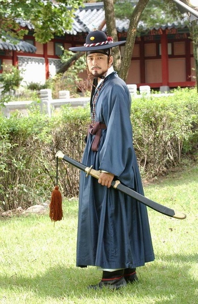 闵政浩 演员池珍熙 汉城府判官.