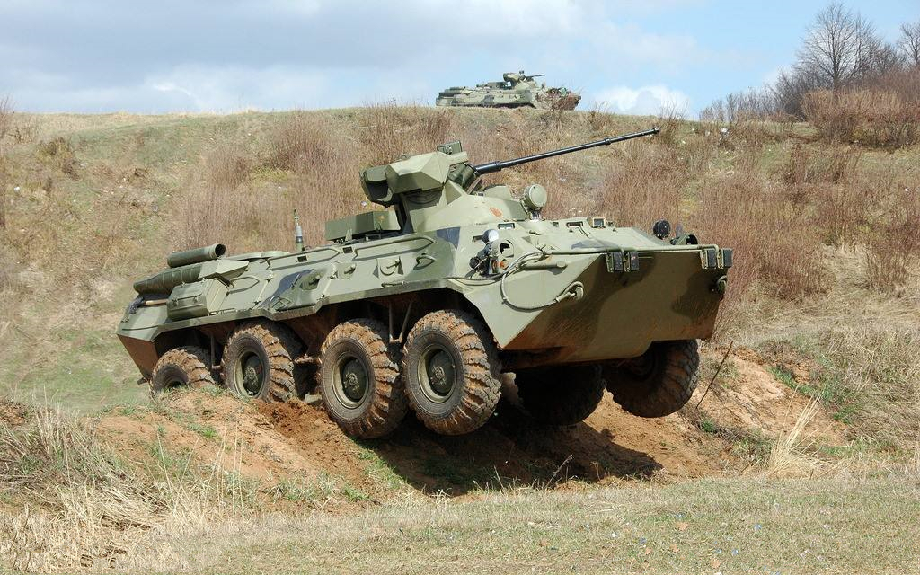 MTLB多用途装甲车图片