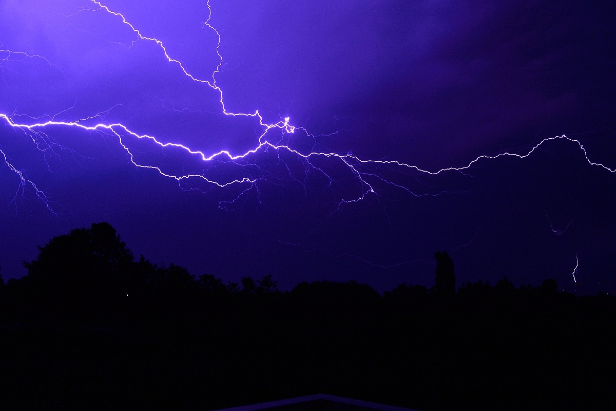 实时比分与深度分析助力用户精准决策