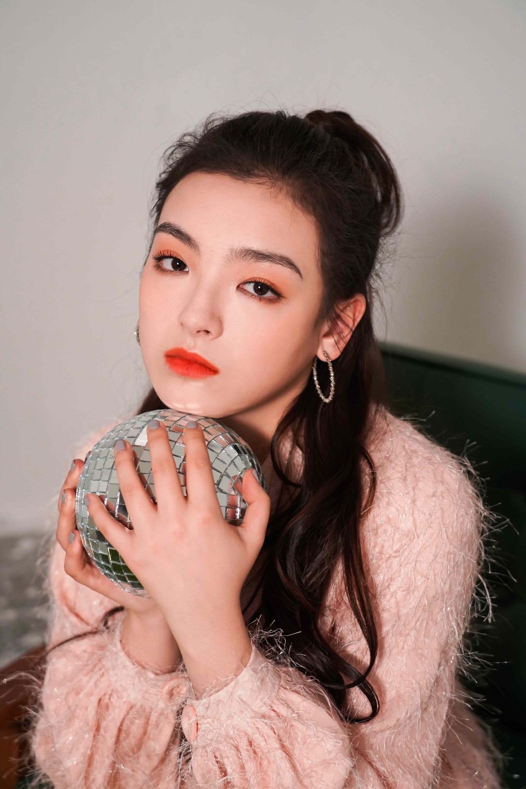 爱新觉罗媚首张创作epmei上线优美旋律演绎青春故事