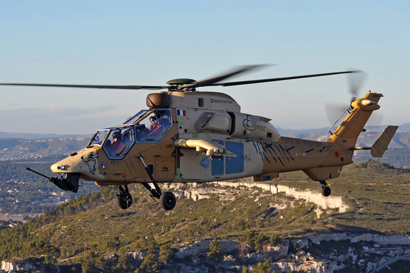AC313A大型民用直升机首飞成功 - (国内统一连续出版物号为 CN10-1570/V)