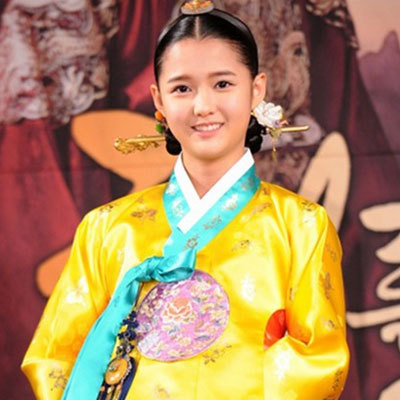 旼花 演员陈智熙(少年);南宝拉(成年) 配音陈皓宜 ;詹雅菁 ;小林由美