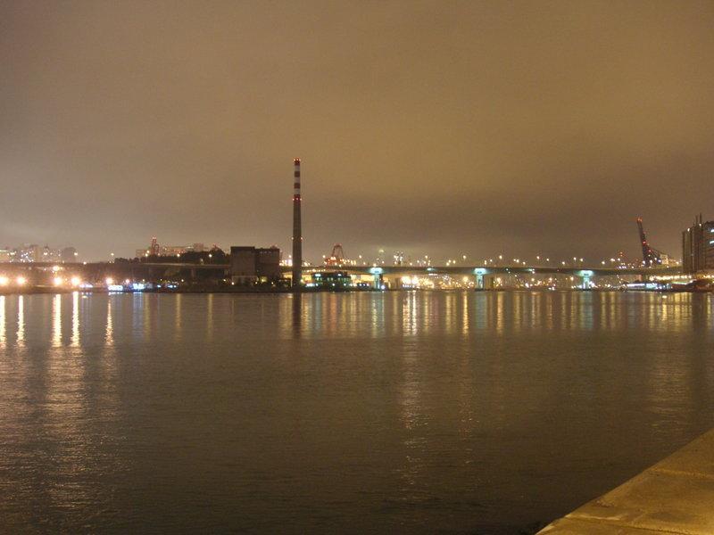 蓝巴勒海峡图册_360百科