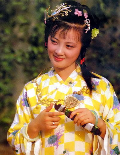 【注释 1.文章造化-指大观园的建筑华美精巧,浑然天成.