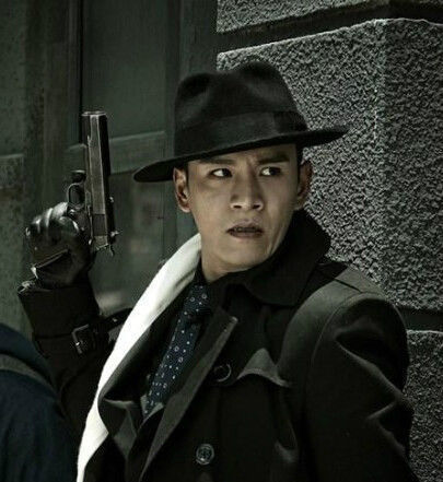 魔都风云 - 周冬雨,任达华主演的电视剧