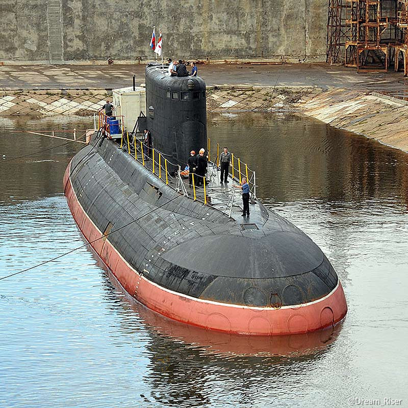 636 360 