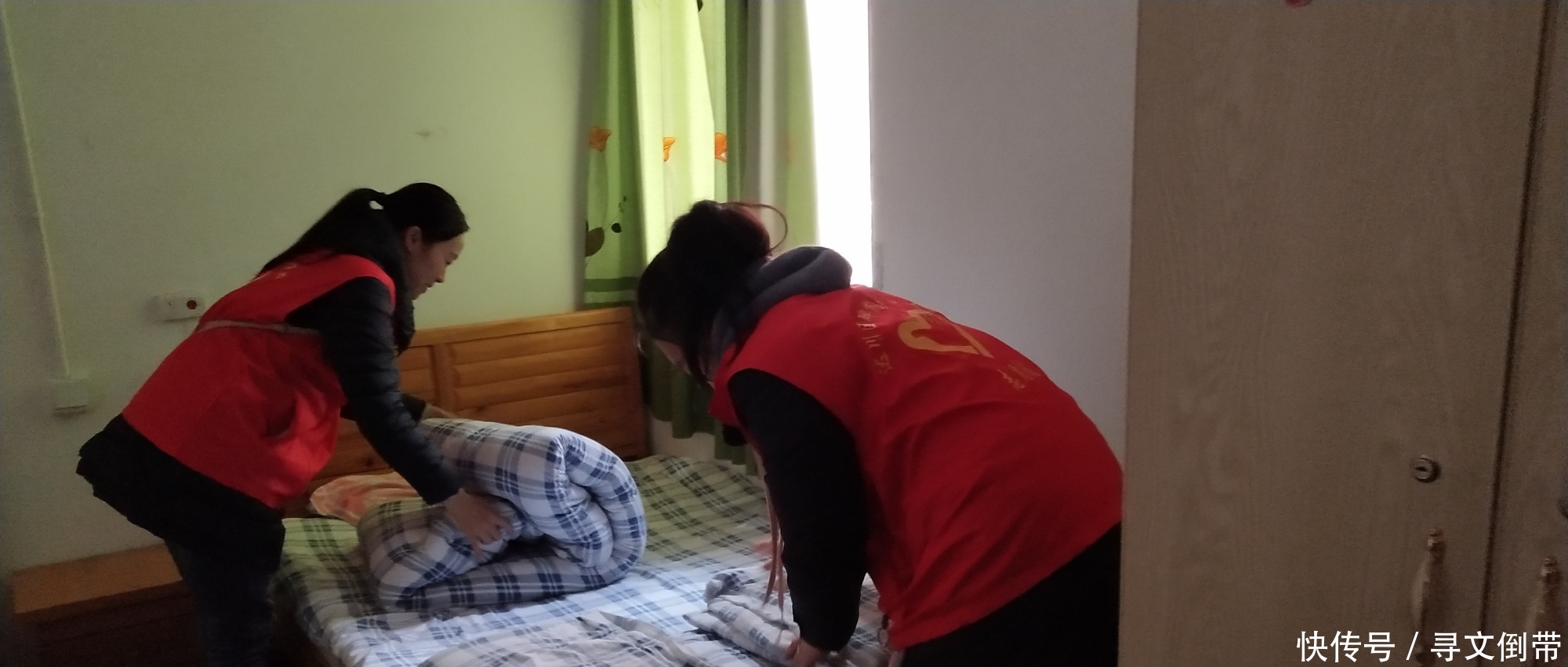 关于敬老院开展活动