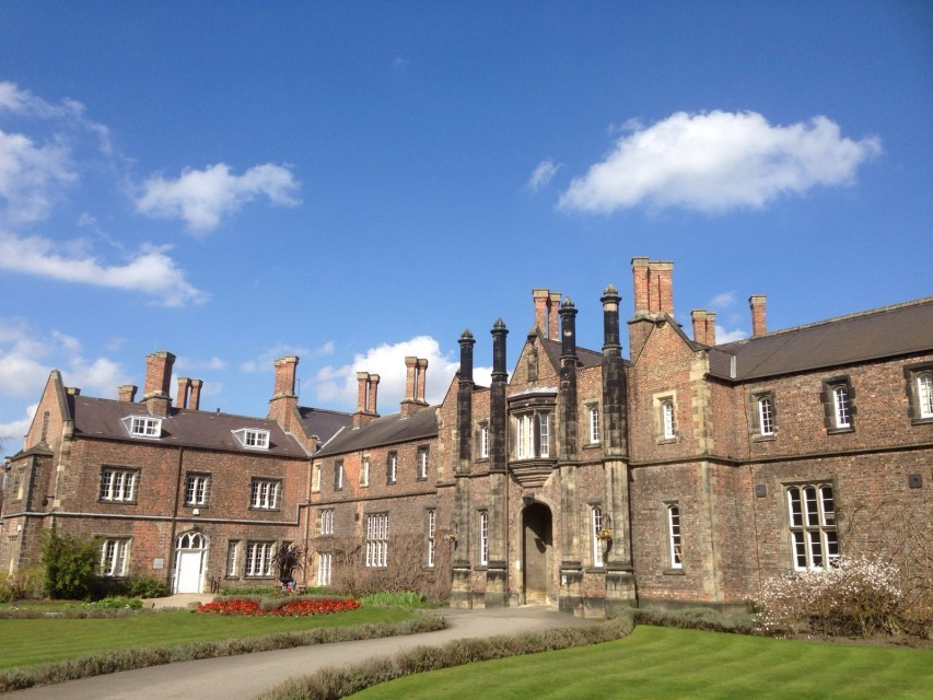 约克圣约翰大学