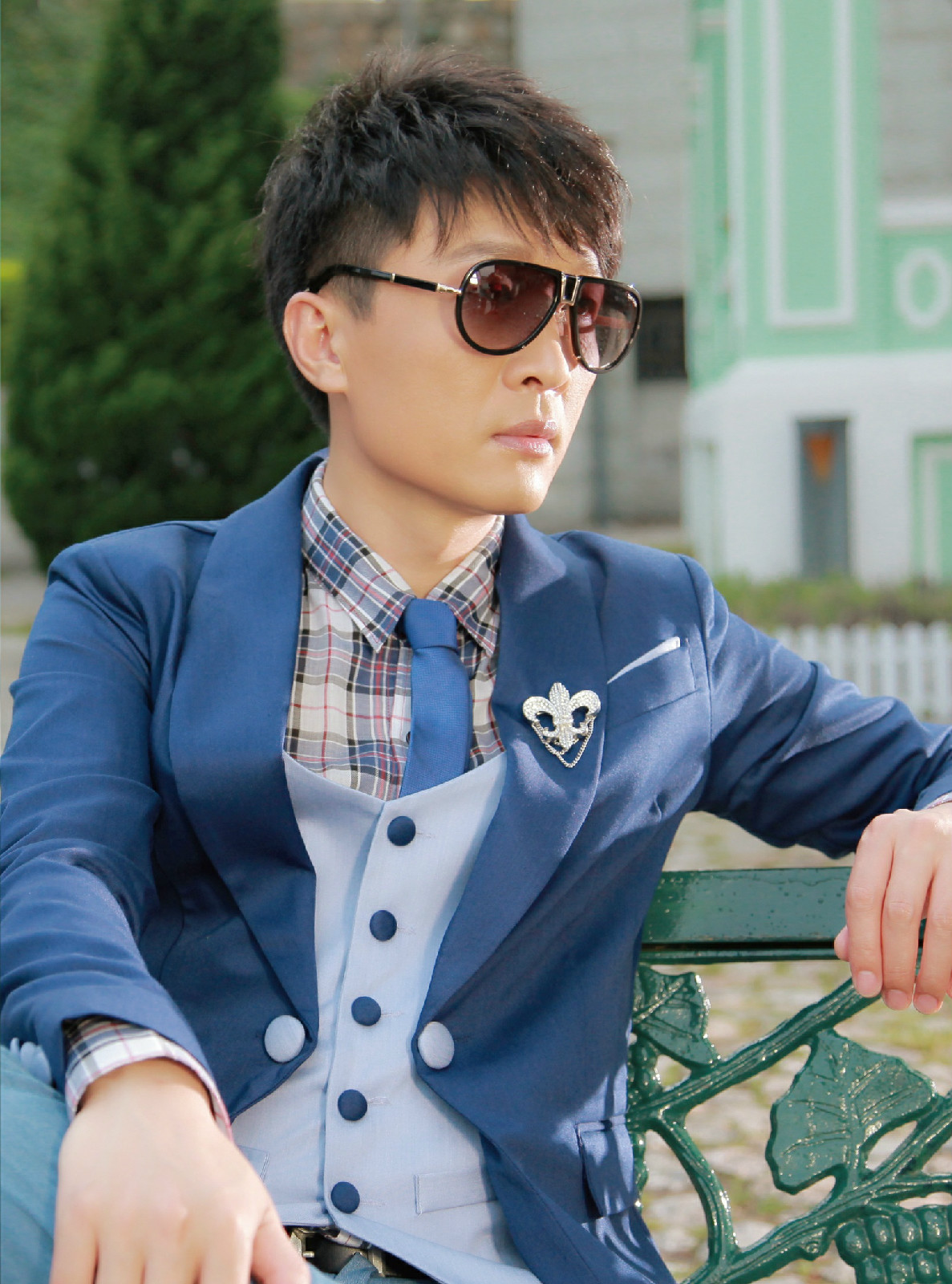 透明的(石材)2014最新单曲《透明的》是樊凡为电视剧《屌丝日记》一手