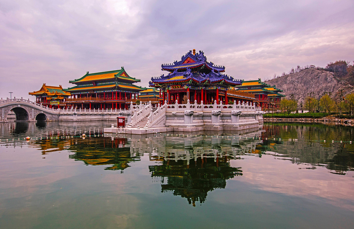 【携程攻略】北京圆明园景点,圆明园是清代著名的皇家园林，位于北京西郊，与颐和园毗邻。圆明园的…