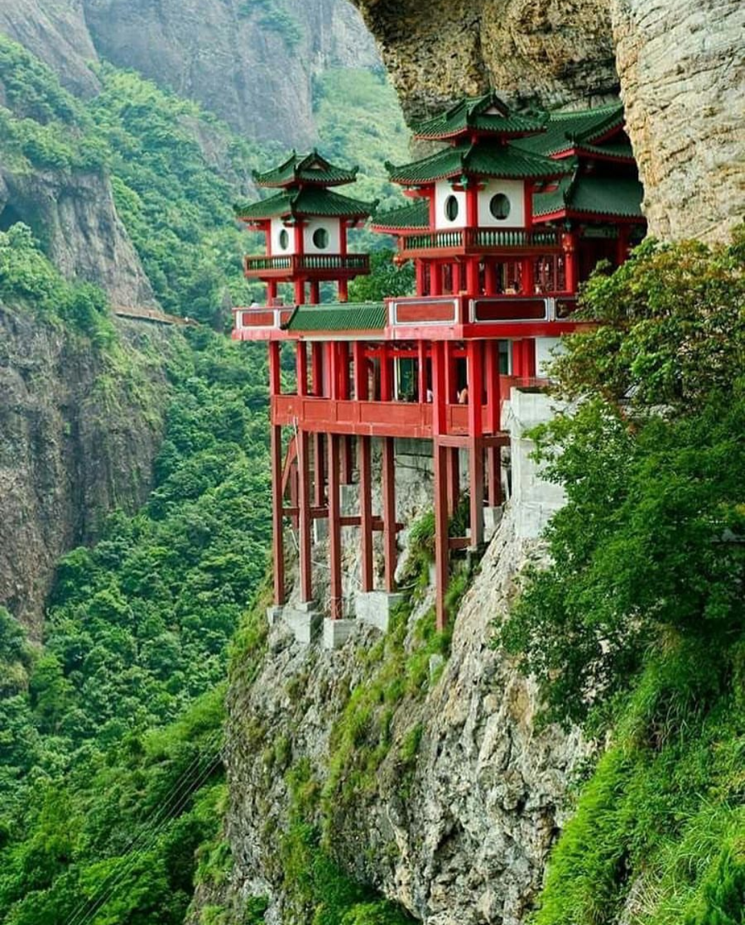 你看！中国南方最美”悬空寺“就藏在咱们大平和！