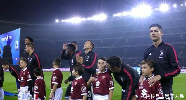 c罗米兰合影