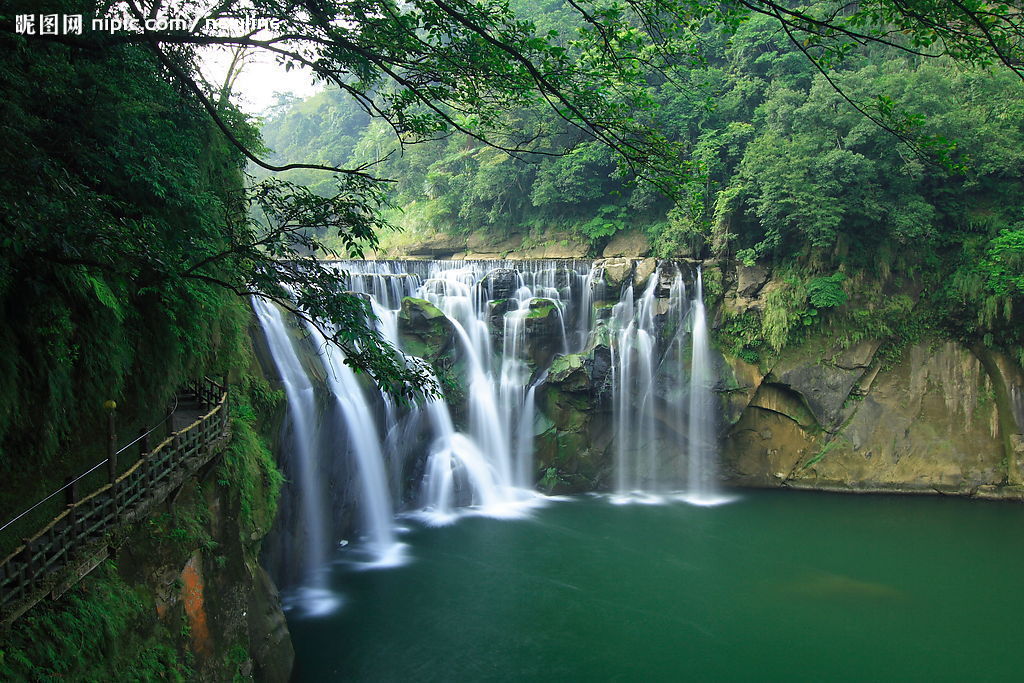 十分瀑布 360百科