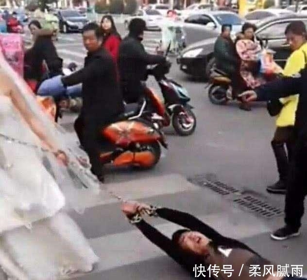 新郎结婚现场播放新娘