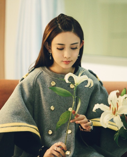 孟子义  饰演 宁未央  未央和姜生原本是闺蜜,而后钟情于姜生的哥哥