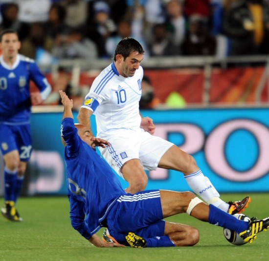 希腊足球的辉煌时刻：回顾 2004 年欧洲杯征程