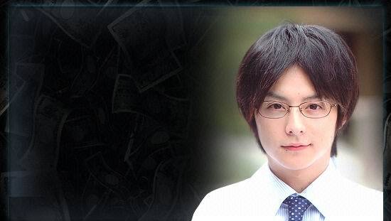 伊集院登演员   小池彻平    明真大学附属医院胸部心脏外科的医生.