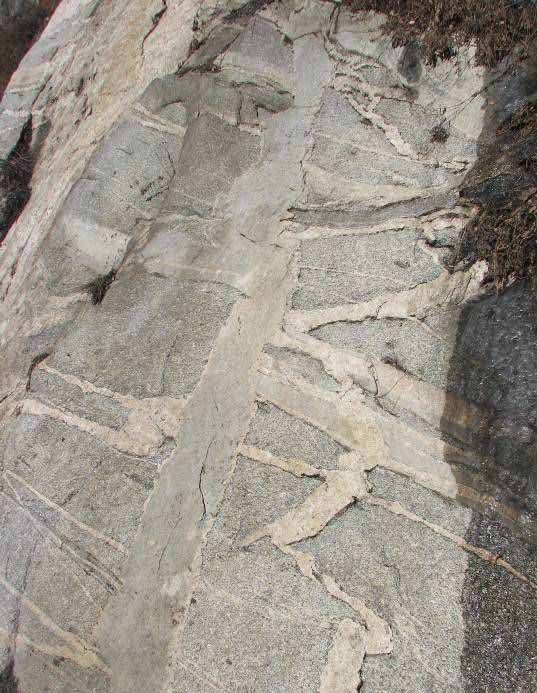 岩墙 (自然现象 | 矿业)