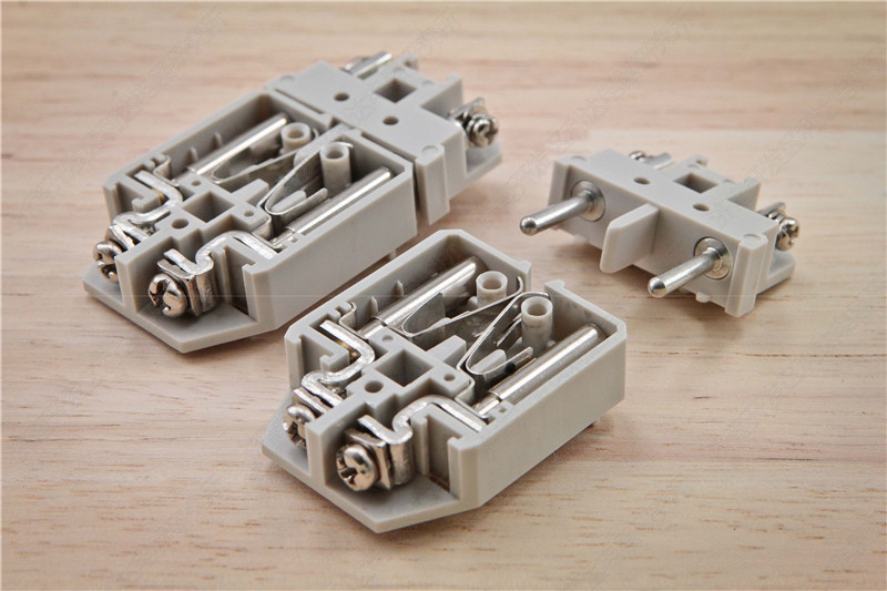 插拔式连接器cs6-12tz