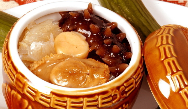 佛跳墙 - 福建省福州市的一道特色名菜