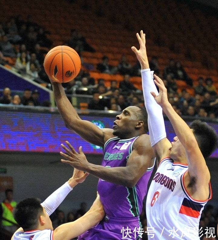 山东男篮赢了几场