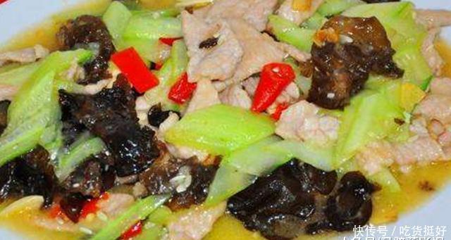 餐桌上的好吃的