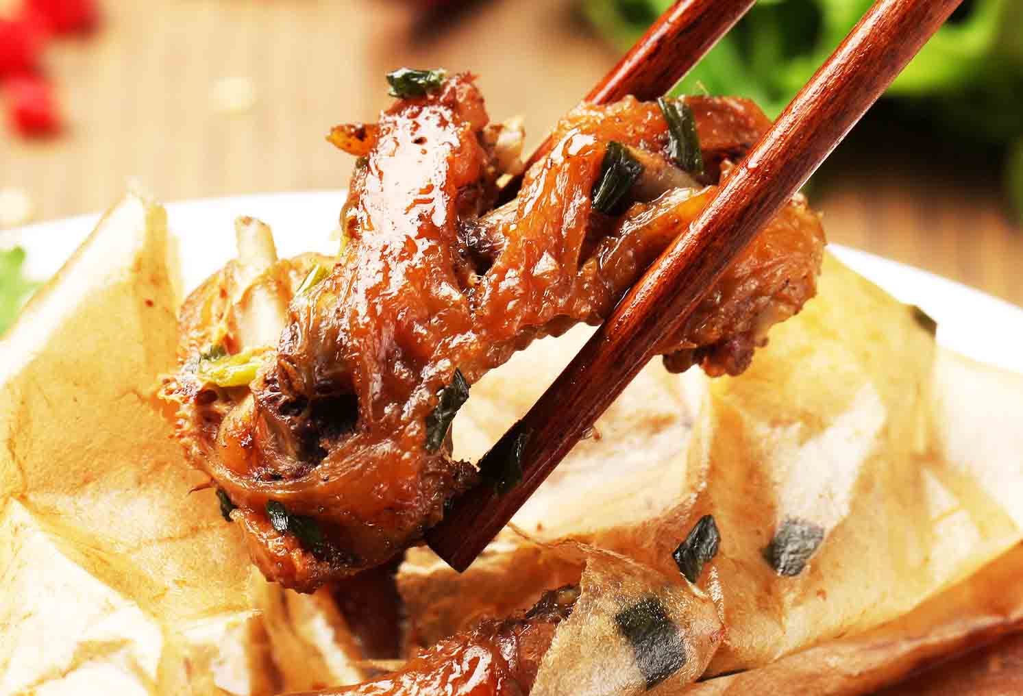 梧州市非物质文化遗产名录之传统美食——纸包鸡