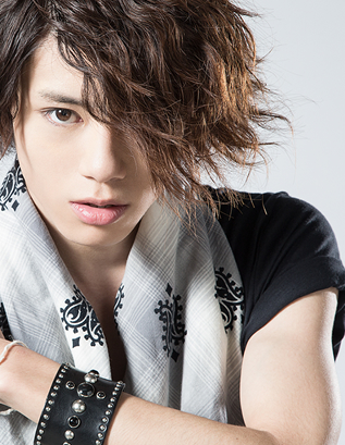 新里宏太图册_360百科